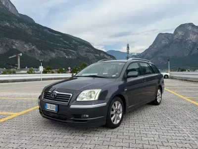 Usata Toyota Avensis
