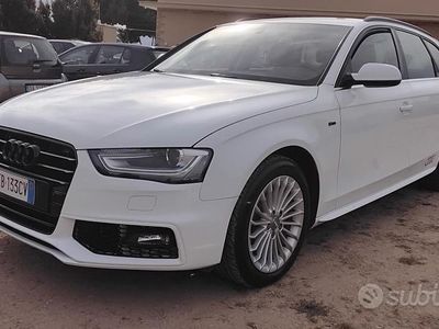 Usado Audi A4 S-Line 150 CV (110 kW) 2015 Blanco Familiar
