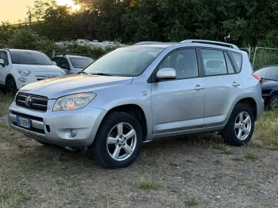 Begagnad Toyota RAV4