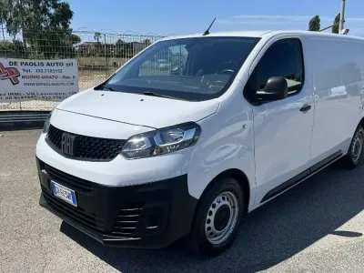 Usata Fiat Scudo Business 102 CV (75 kW) 2023 Bianco Furgone