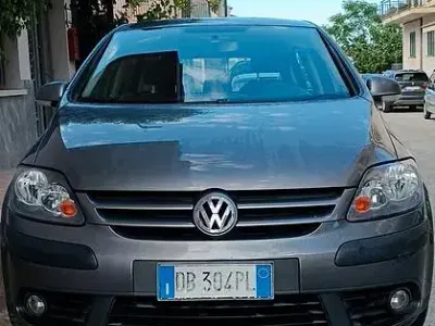 Usata VW Golf Plus 105 CV (77 kW) 2006 Grigio Monovolume