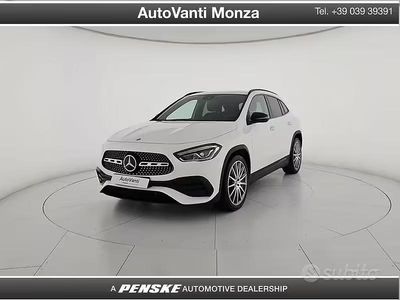 Usata Mercedes GLA200 Premium 150 CV (110 kW) 2022 Bianco SUV