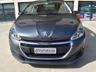 Usata Peugeot 208 Allure 82 CV (60 kW) 2016 Grigio scuro Utilitaria