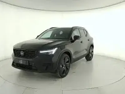 Nuova Volvo XC40 Plus 163 CV (119 kW) 2026 Vapour grey SUV