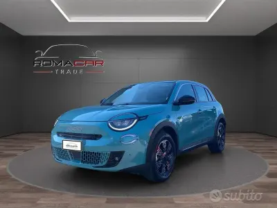 Usata Fiat 600 136 CV (100 kW) 2025 Nero SUV