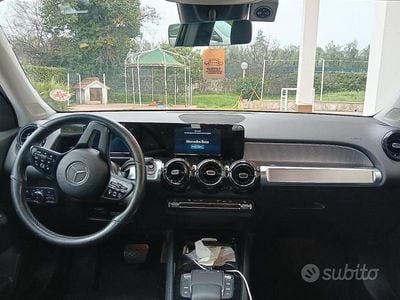Usata Mercedes GLB200 Business 150 CV (110 kW) 2021 Nero SUV