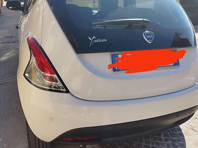 Usata Lancia Ypsilon Silver 69 CV (50 kW) 2020 Bianco Utilitaria