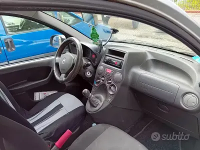 Usata Fiat Panda 69 CV (50 kW) 2011 Grigio Utilitaria