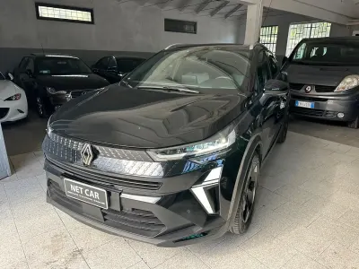 Usata Renault Captur Esprit Alpine 140 CV (102 kW) 2024 Nero SUV