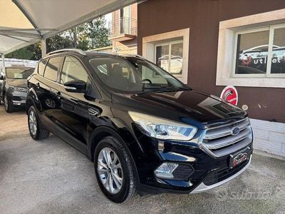 Usata Ford Kuga ST-Line 120 CV (88 kW) 2018 Nero SUV