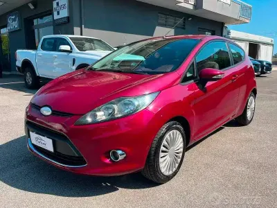Usata Ford Fiesta 82 CV (60 kW) 2009 Berlina