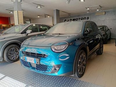 Usata Fiat 600 La Prima 136 CV (100 kW) 2025 Blu SUV