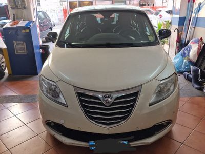 usata Lancia Ypsilon Gold Benzina