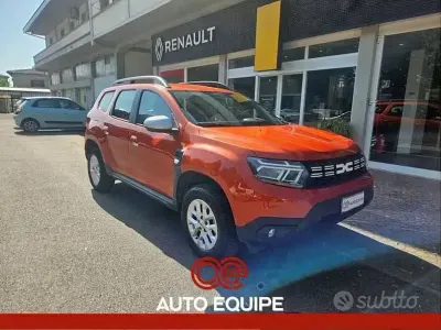 Usata Dacia Duster Expression 101 CV (74 kW) 2023 Arancione SUV