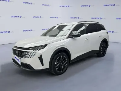 Usata Peugeot 5008 Allure 136 CV (100 kW) 2025 Bianco okenite SUV