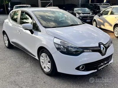 Usata Renault Clio IV 75 CV (55 kW) 2013 Bianco Berlina