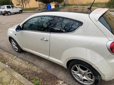 Usata Alfa Romeo MiTo Distinctive 90 CV (66 kW) 2009 Bianco Utilitaria