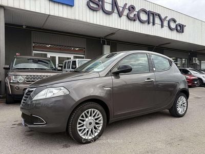 Usata Lancia Ypsilon 69 CV (50 kW) 2015 Marrone Utilitaria