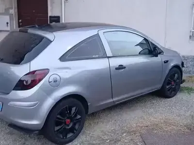 Usata Opel Corsa 60 CV (44 kW) 2007 Grigio Utilitaria