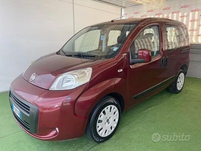 Usata Fiat Qubo Trekking 75 CV (55 kW) 2014 Rosso Monovolume