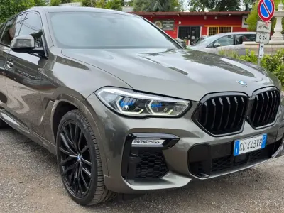 Usata BMW X6 M50 M Sport 400 CV (294 kW) 2021 Verde SUV