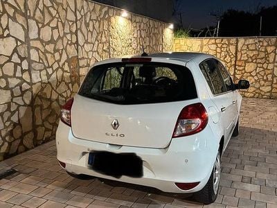 Usata Renault Clio II 90 CV (66 kW) 2010 Berlina