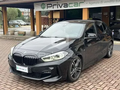 Usata BMW 118 M Sport 136 CV (100 kW) 2022 Nero Utilitaria