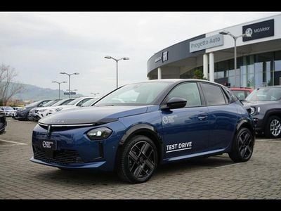Usata Lancia Ypsilon 114 kW (156 CV) 2024 Blu Utilitaria