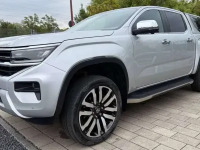 Usata VW Amarok Aventura 241 CV (177 kW) 2023 Argento Pick-up