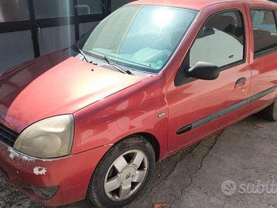 Brugt Renault Clio II 58 HK (42 kW) 2007 Hatchback