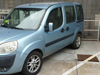 Usata Fiat Doblò Dynamic 120 CV (88 kW) 2007 Blu Monovolume
