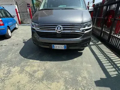 Usata VW Caravelle 199 CV (146 kW) 2020 Furgone
