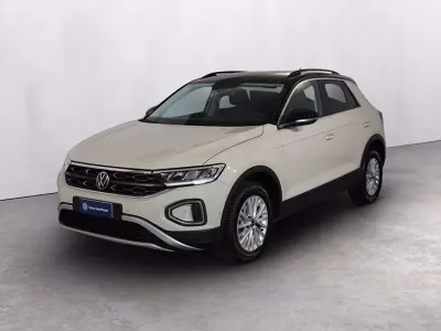 Usata VW T-Roc Life 110 CV (80 kW) 2023 Ascot grey nero SUV