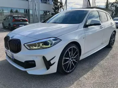 Begagnad BMW 118 M Sport 150 HK (110 kW) 2021 Vit Halvkombi