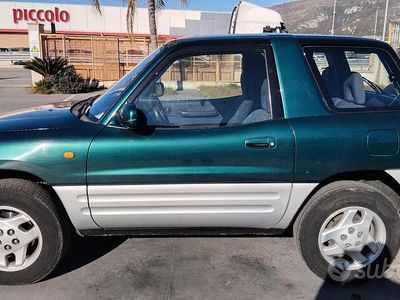 Usata Toyota RAV4 128 CV (94 kW) 1999 Verde SUV