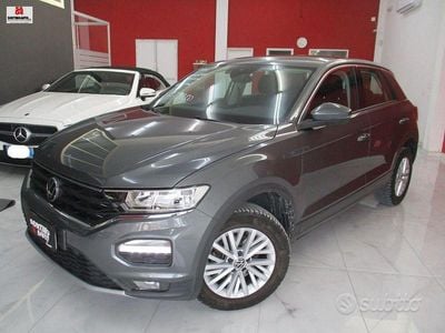 Usata VW T-Roc Business 110 CV (80 kW) 2021 Grigio SUV
