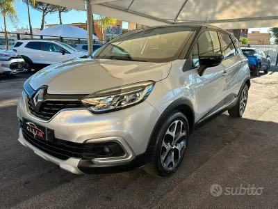 Usata Renault Captur 90 CV (66 kW) 2019 Grigio SUV
