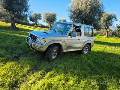 Usata Hyundai Galloper 100 CV (73 kW) 1999 Grigio SUV