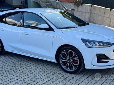 Usata Ford Focus ST-Line X 120 CV (88 kW) 2023 Bianco Berlina