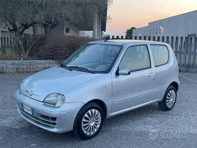Usata Fiat 600 54 CV (39 kW) 2009 Grigio Utilitaria