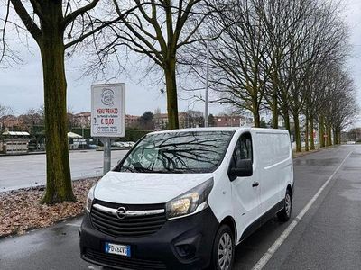 Usata Opel Vivaro Essentia 115 CV (84 kW) 2016 Bianco Monovolume