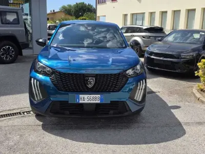 Usata Peugeot 2008 Style 102 CV (75 kW) 2025 Blu SUV