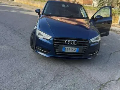 Begagnad Audi A3 Ambiente 150 HK (110 kW) 2014 Blå Sedan