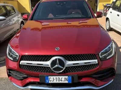 Usata Mercedes GLC220 Premium Plus 194 CV (142 kW) 2022 Rosso patagonia metallizzato SUV