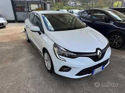 Usata Renault Clio V Business 91 CV (66 kW) 2021 Bianco Berlina