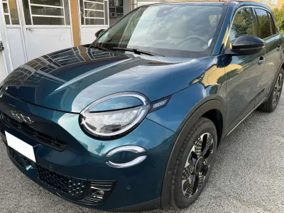 Usata Fiat 600 La Prima 136 CV (100 kW) 2025 Verde SUV
