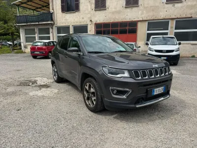 Usata Jeep Compass Limited 140 CV (102 kW) 2019 Grigio SUV