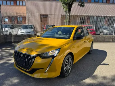 Usata Peugeot 208 Active 101 CV (74 kW) 2022 Giallo Utilitaria