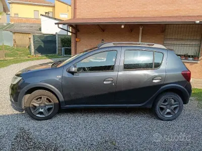Usata Dacia Sandero Stepway 90 CV (66 kW) 2019 Berlina