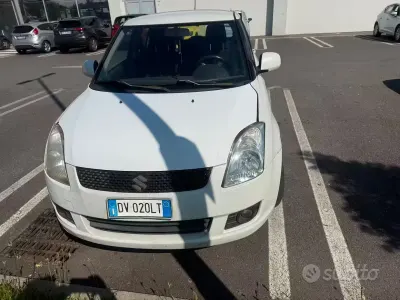 Usata Suzuki Swift 92 CV (67 kW) 2008 Giallo Utilitaria